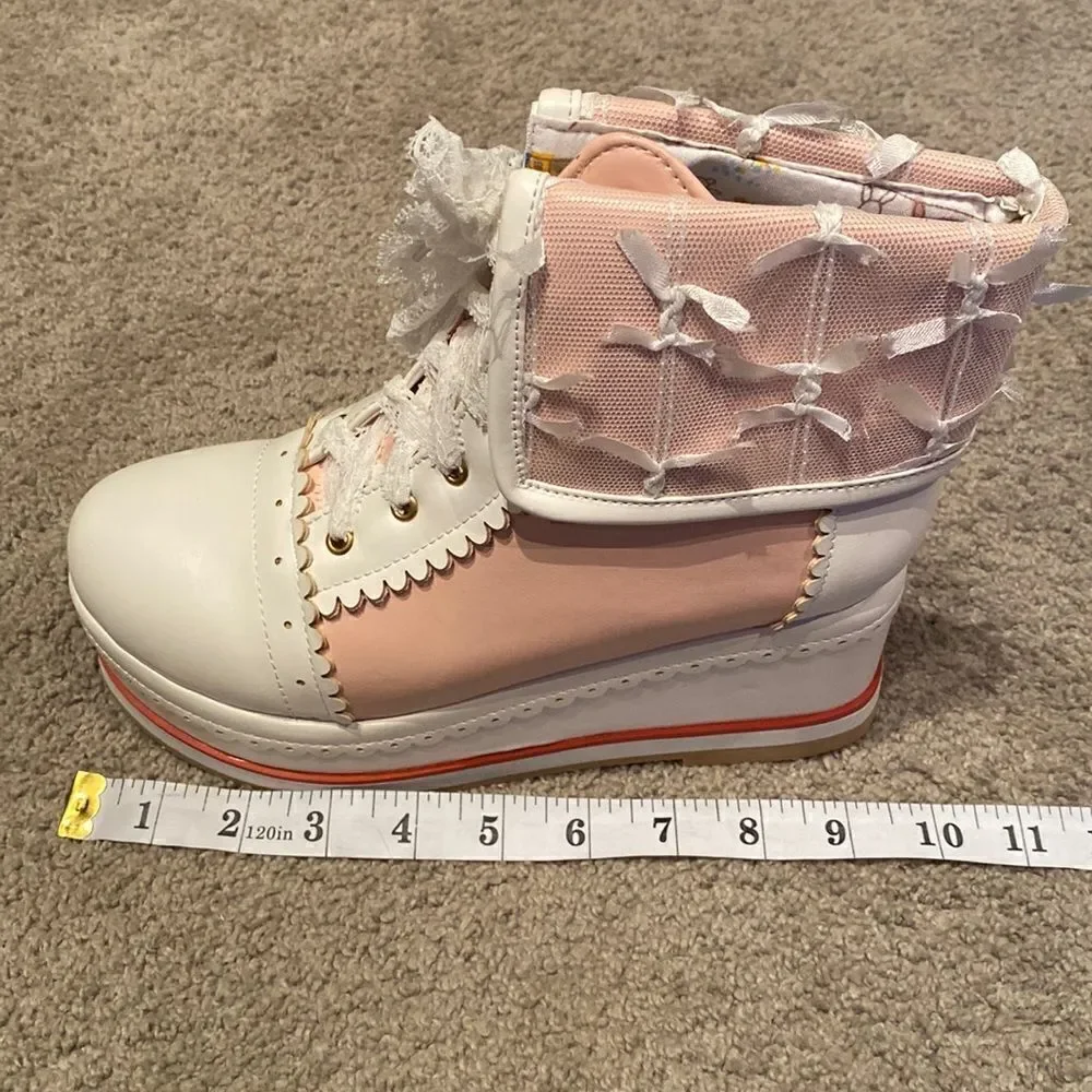 Women’s Platform Wedge Boots Pink & White Size EU 37 (6.5 US) NEW